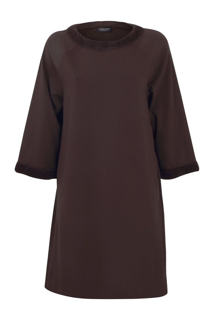 Langarmkleid mit Ärmel- und Kragendetail