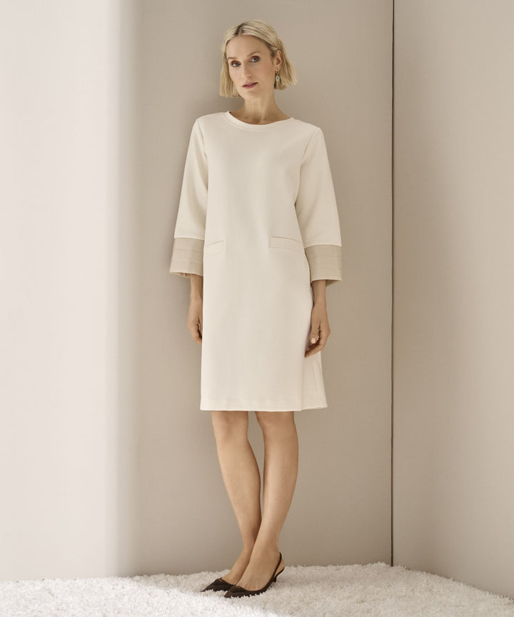 Kleid mit Ärmeldesign