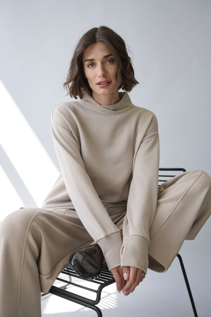 Kapuzenpullover mit Kordelzug