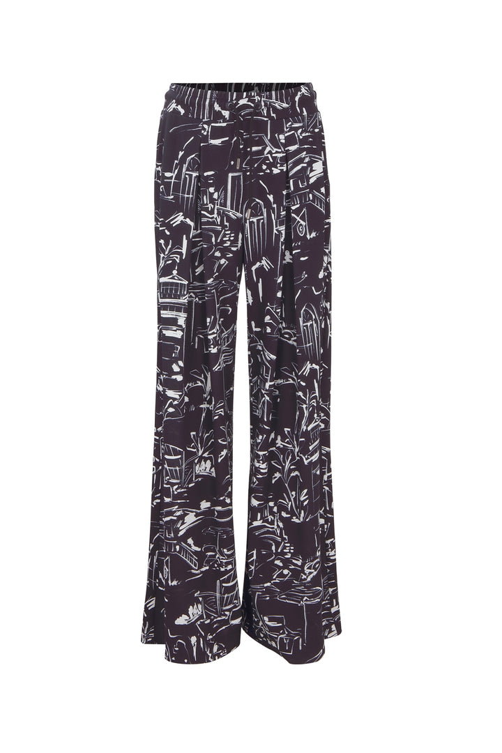 Statement Graphic-Hose
