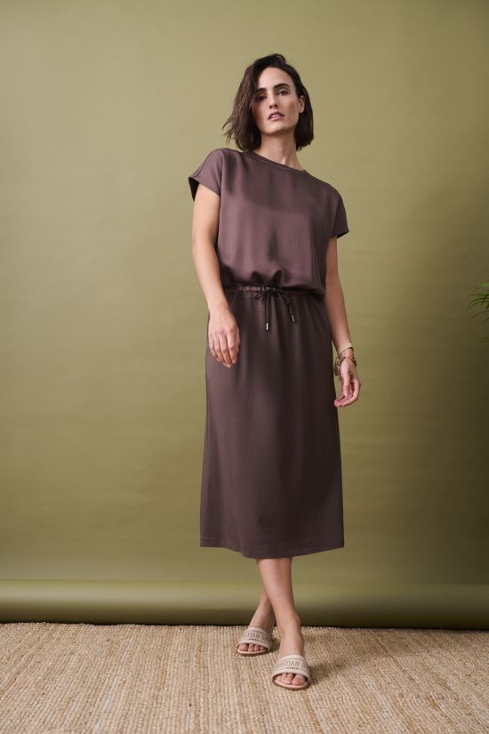 Kleid mit Taillenzug